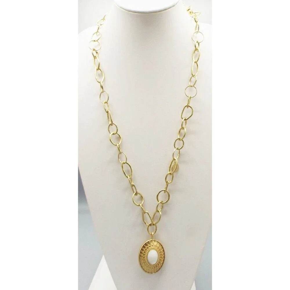 Chico's Nyssa Reversible Faux Carnelian White Jade Carbochan Chain 35